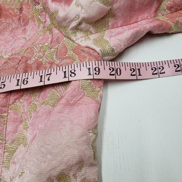 Bianca Nygard Elegant Pink Floral Coat Brocade Style Size 10 Spring Flowers - Picture 12 of 16